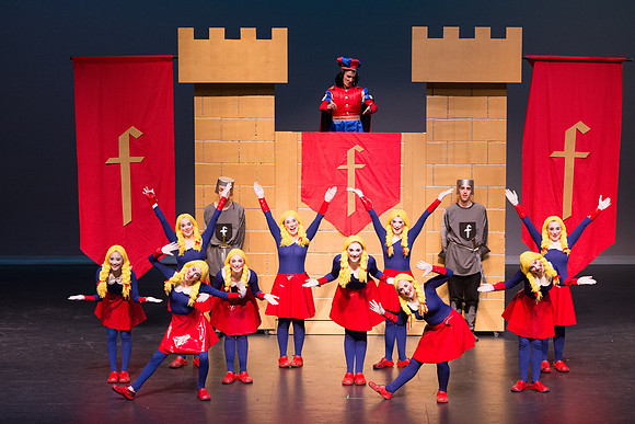 SFHS Shrek The Musical-ThesCon 2014