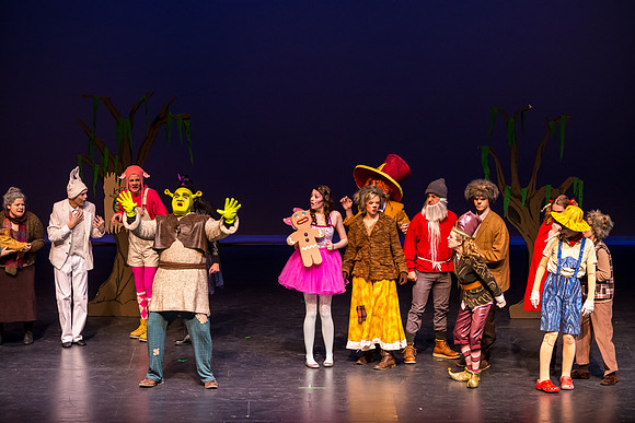 SFHS Shrek The Musical-ThesCon 2014