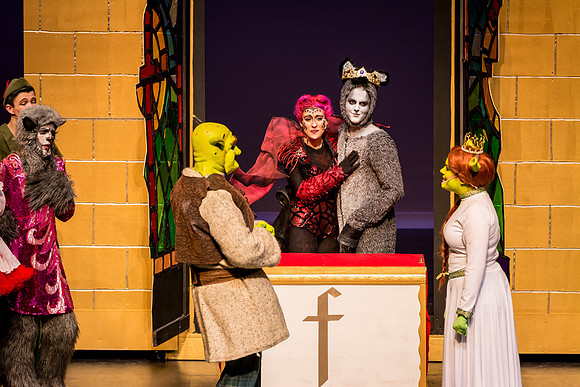 SFHS Shrek The Musical-ThesCon 2014