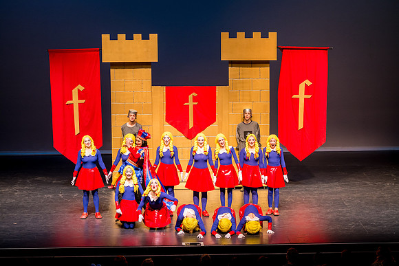 SFHS Shrek The Musical-ThesCon 2014