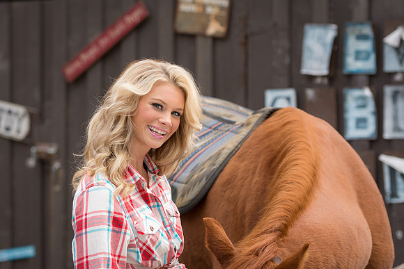 Mane Selection Photo Shoot