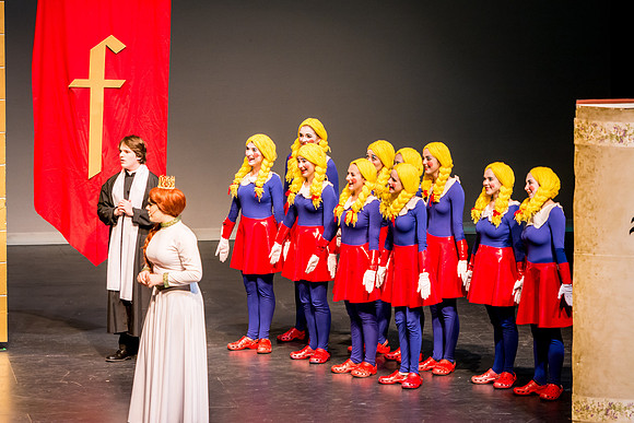 SFHS Shrek The Musical-ThesCon 2014