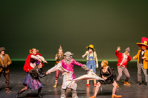 SFHS Shrek The Musical-ThesCon 2014