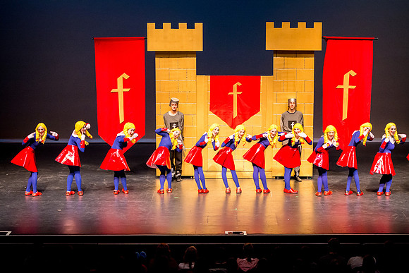SFHS Shrek The Musical-ThesCon 2014