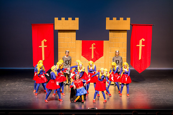 SFHS Shrek The Musical-ThesCon 2014