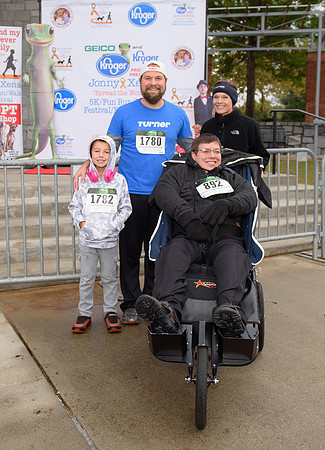 20181027-JonnyandXena5K-1080