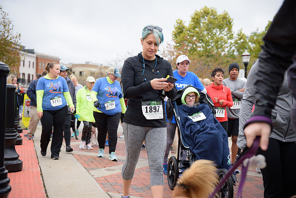 20181027-JonnyandXena5K-1147