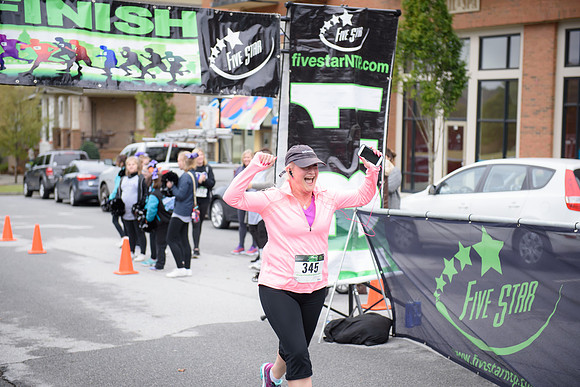 20181027-JonnyandXena5K-1330