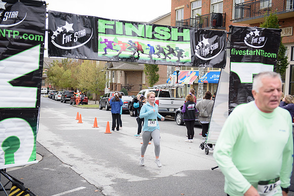 20181027-JonnyandXena5K-1367