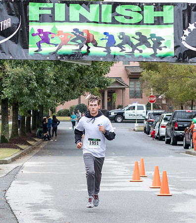 20181027-JonnyandXena5K-2009