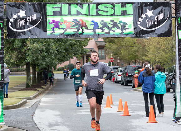 20181027-JonnyandXena5K-2023