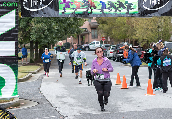 20181027-JonnyandXena5K-2038