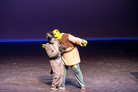 SFHS Shrek The Musical-ThesCon 2014