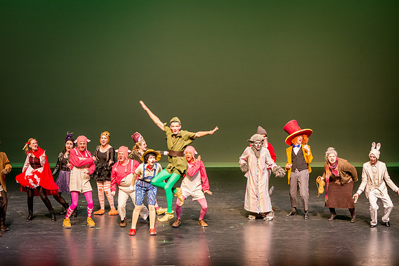SFHS Shrek The Musical-ThesCon 2014