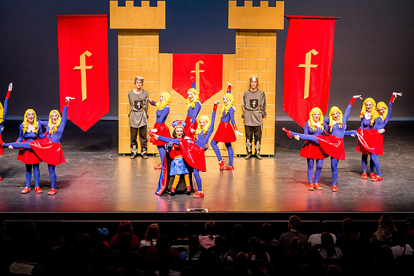 SFHS Shrek The Musical-ThesCon 2014