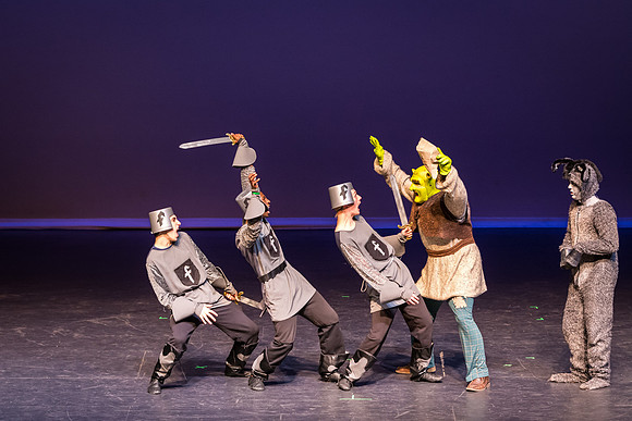 SFHS Shrek The Musical-ThesCon 2014