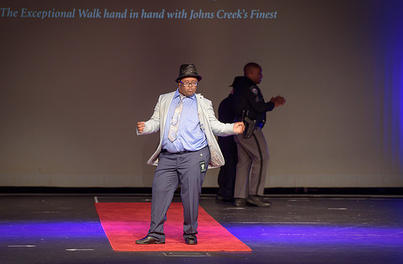 Fashion Speaks On The Creek
