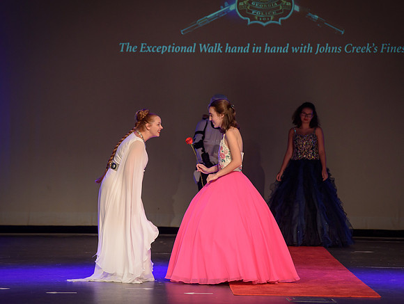 Fashion Speaks On The Creek