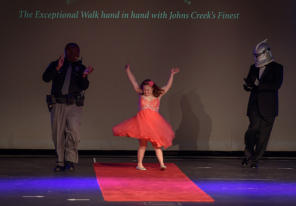 Fashion Speaks On The Creek