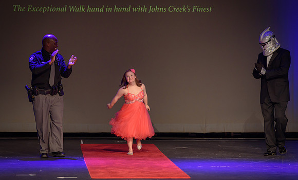 Fashion Speaks On The Creek