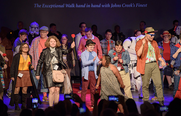 Fashion Speaks On The Creek