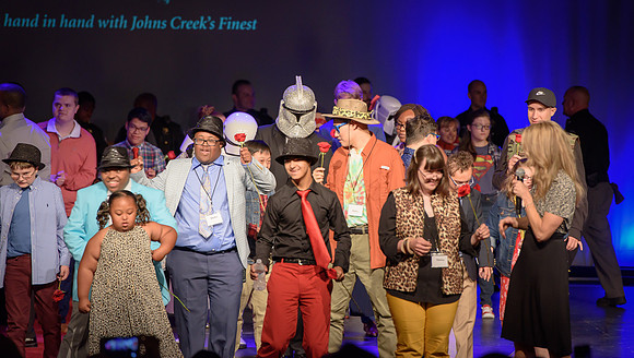 Fashion Speaks On The Creek