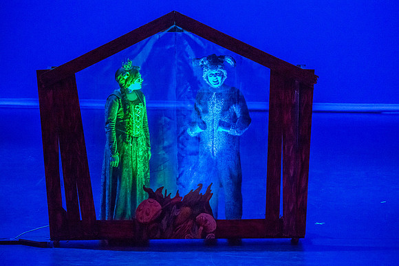 SFHS Shrek The Musical-ThesCon 2014
