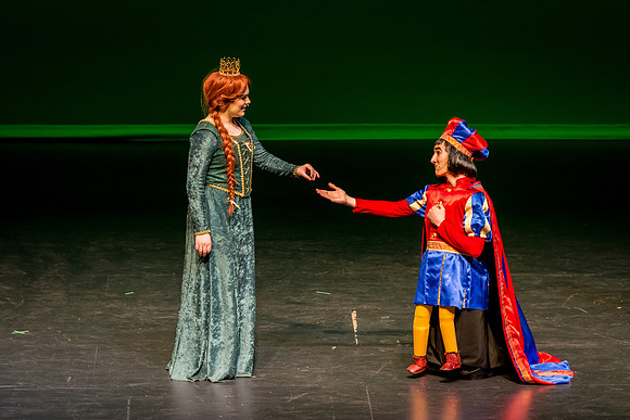SFHS Shrek The Musical-ThesCon 2014