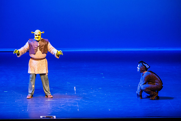SFHS Shrek The Musical-ThesCon 2014