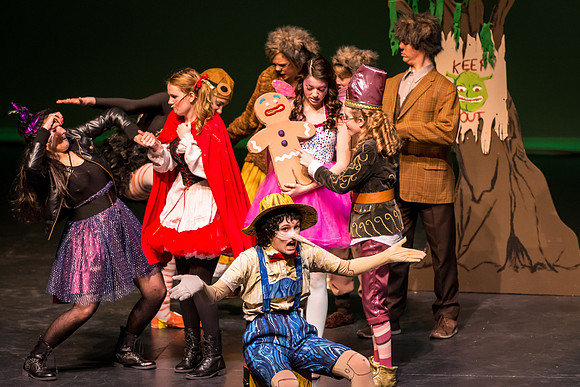 SFHS Shrek The Musical-ThesCon 2014