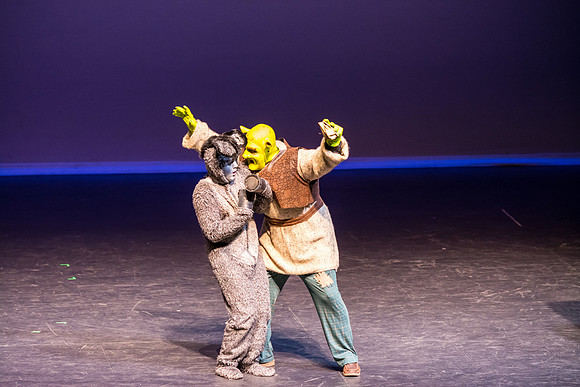 SFHS Shrek The Musical-ThesCon 2014