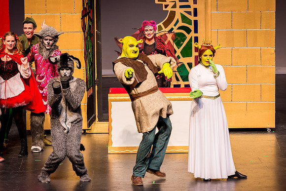 SFHS Shrek The Musical-ThesCon 2014