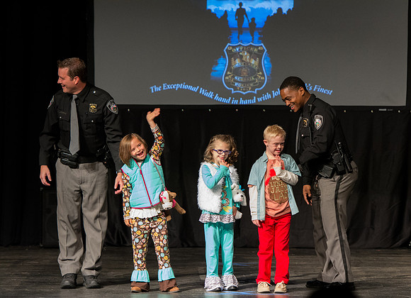 2016 Fashion Speaks on the Creek