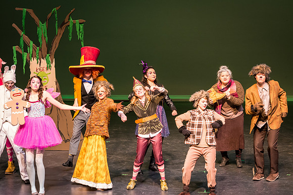 SFHS Shrek The Musical-ThesCon 2014