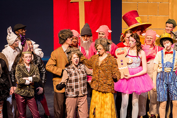 SFHS Shrek The Musical-ThesCon 2014