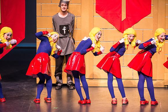 SFHS Shrek The Musical-ThesCon 2014