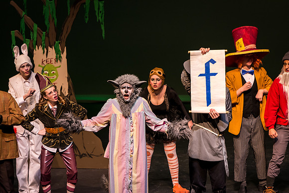 SFHS Shrek The Musical-ThesCon 2014
