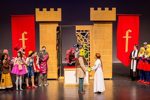 SFHS Shrek The Musical-ThesCon 2014