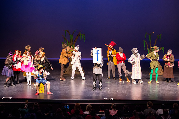 SFHS Shrek The Musical-ThesCon 2014