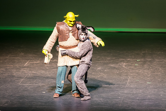SFHS Shrek The Musical-ThesCon 2014