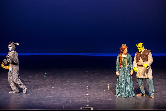 SFHS Shrek The Musical-ThesCon 2014