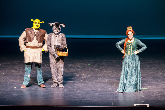 SFHS Shrek The Musical-ThesCon 2014